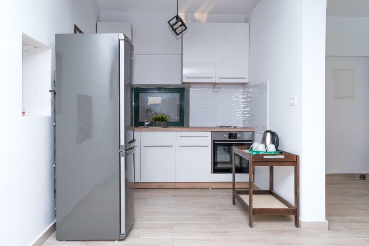 Bounty Apartments 希贝尼克 外观 照片