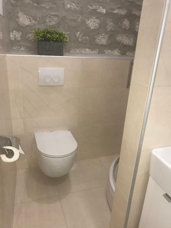 Bounty Apartments 希贝尼克 外观 照片