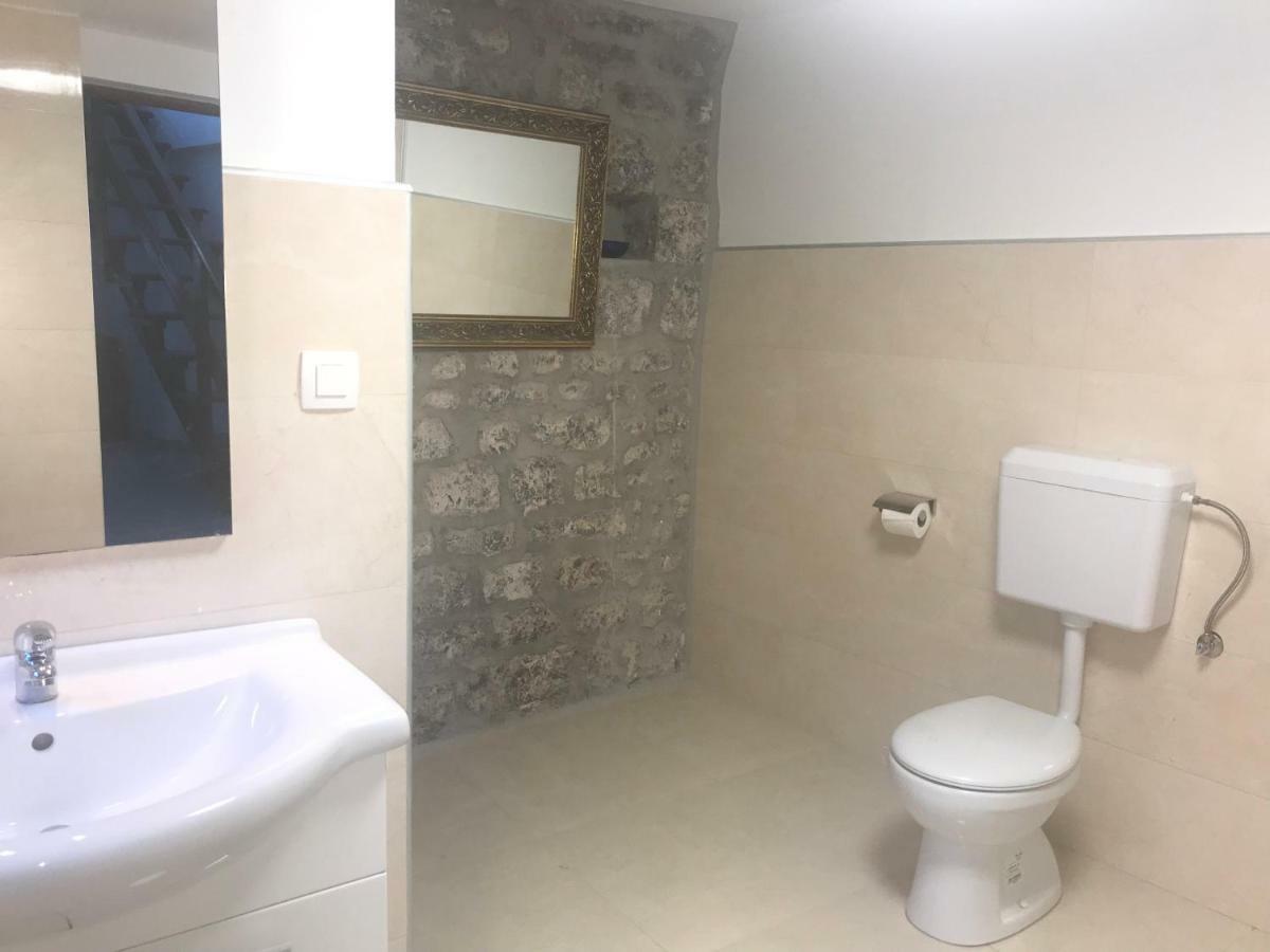 Bounty Apartments 希贝尼克 外观 照片